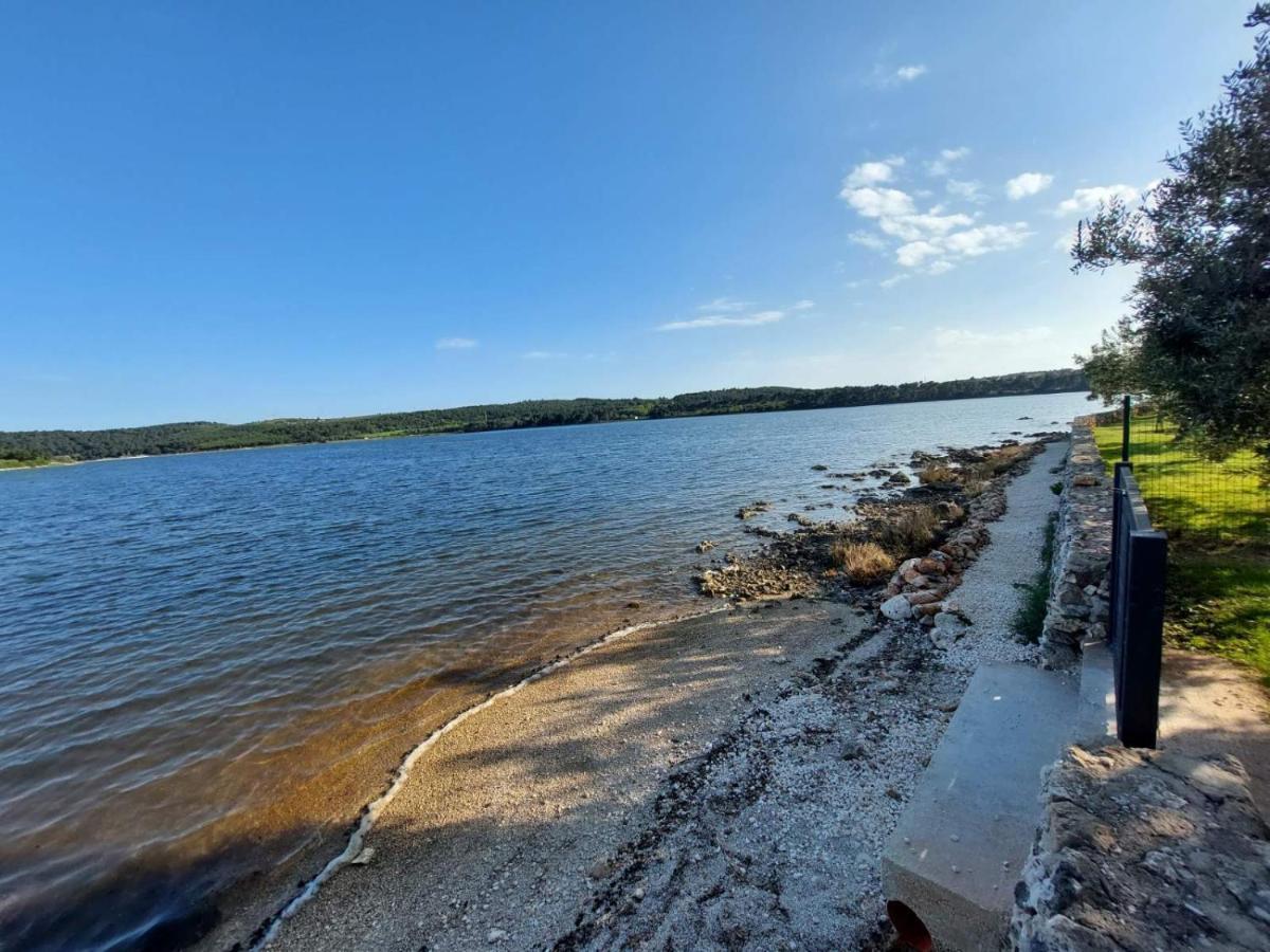 Beach House Ive With Jacuzzi, Pool, Playground And Bbq In An Olive Grove With A Beach, Pomer - Istria Exterior foto