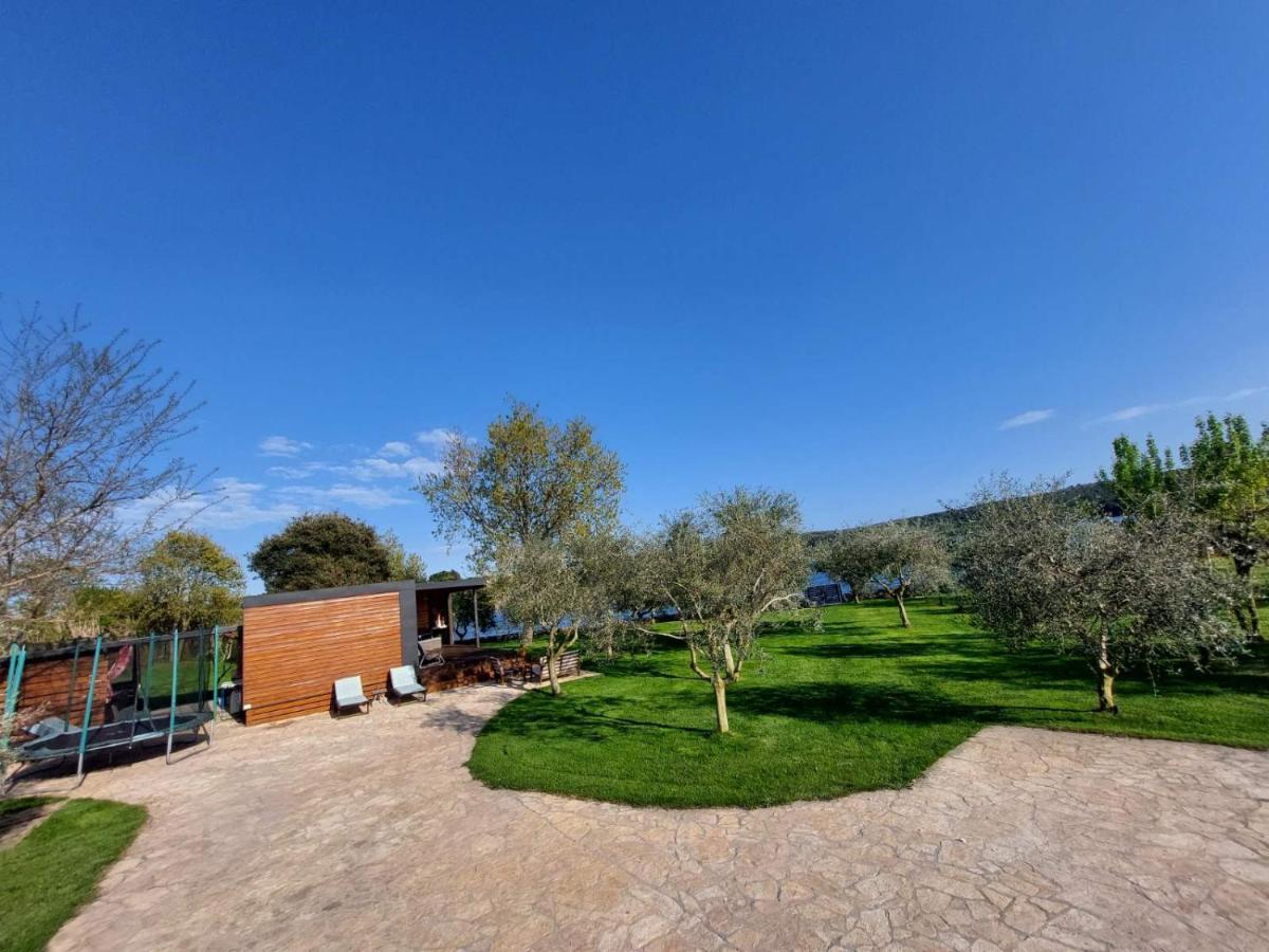 Beach House Ive With Jacuzzi, Pool, Playground And Bbq In An Olive Grove With A Beach, Pomer - Istria Exterior foto