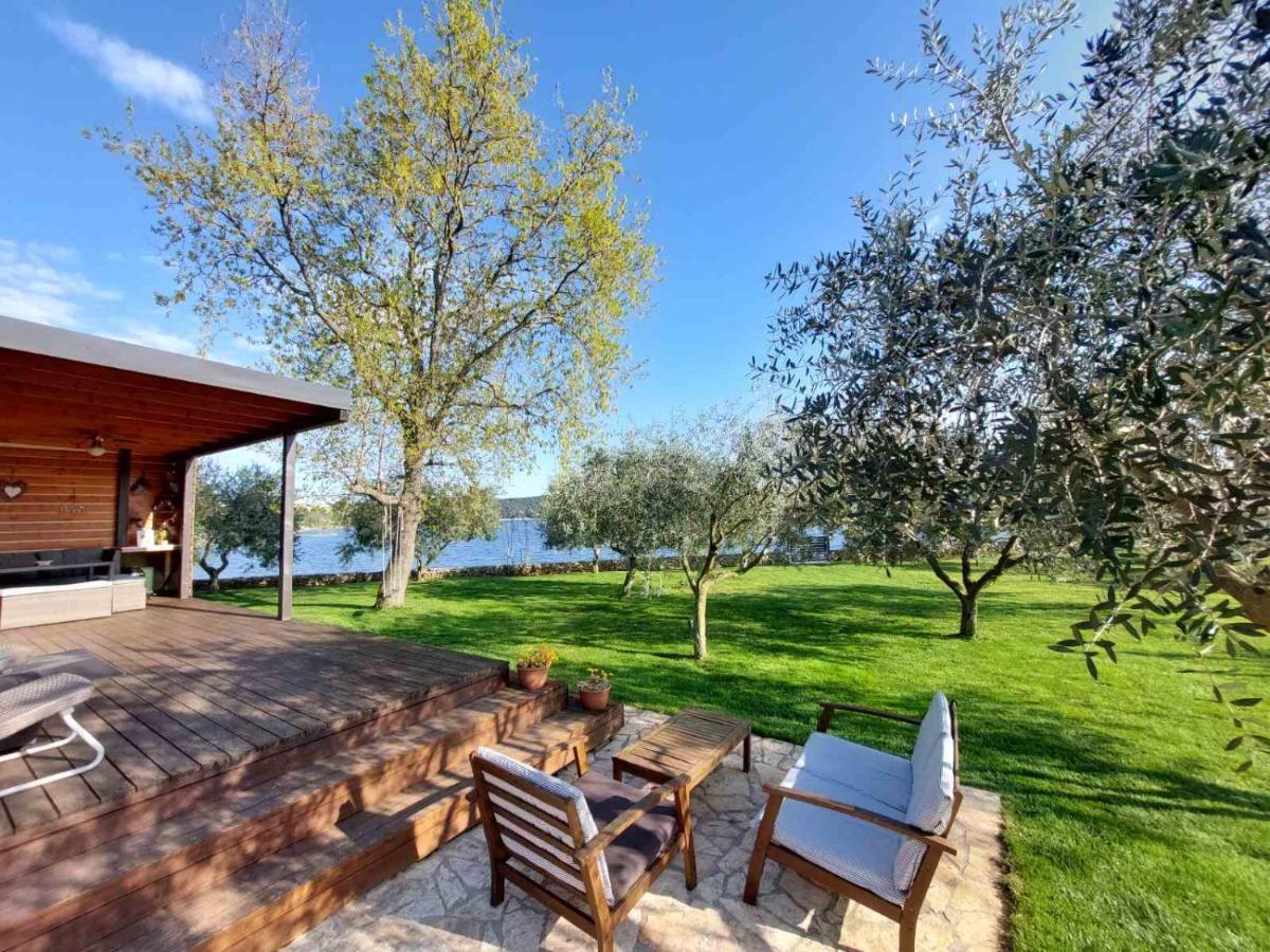 Beach House Ive With Jacuzzi, Pool, Playground And Bbq In An Olive Grove With A Beach, Pomer - Istria Exterior foto