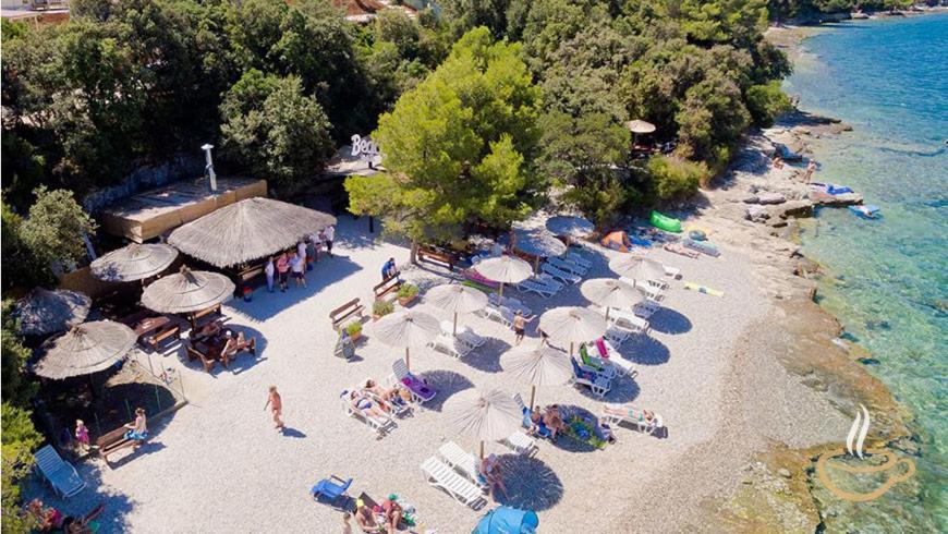 Beach House Ive With Jacuzzi, Pool, Playground And Bbq In An Olive Grove With A Beach, Pomer - Istria Exterior foto